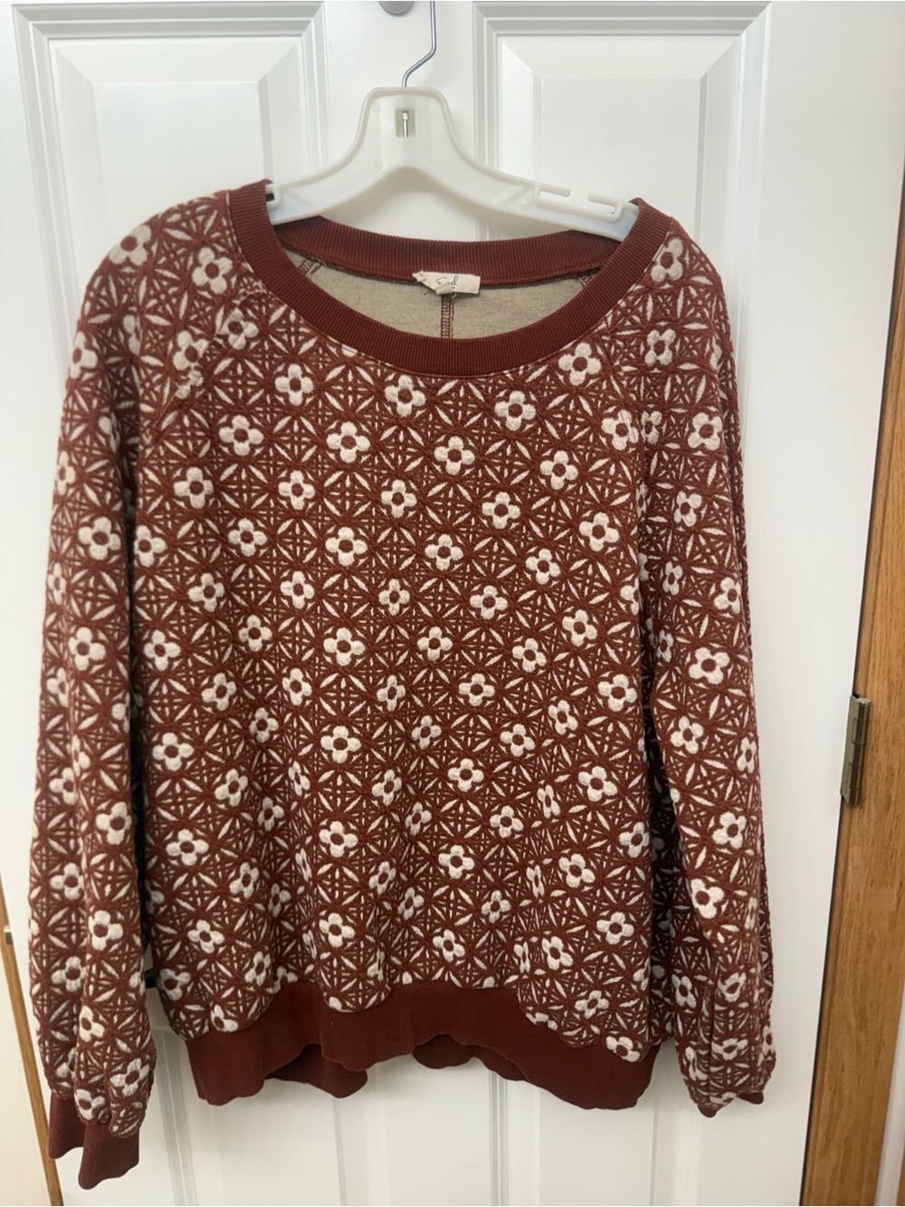 Women’s Rust and Cream Floral Knit Sweater